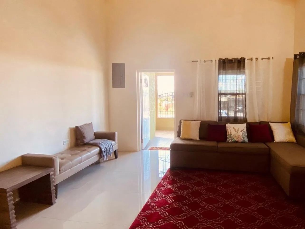 Florence Hall Jhadano 3Br Pool & Gym Shuttle Gatedヴィラ 0*, Florence Hall ジャマイカ