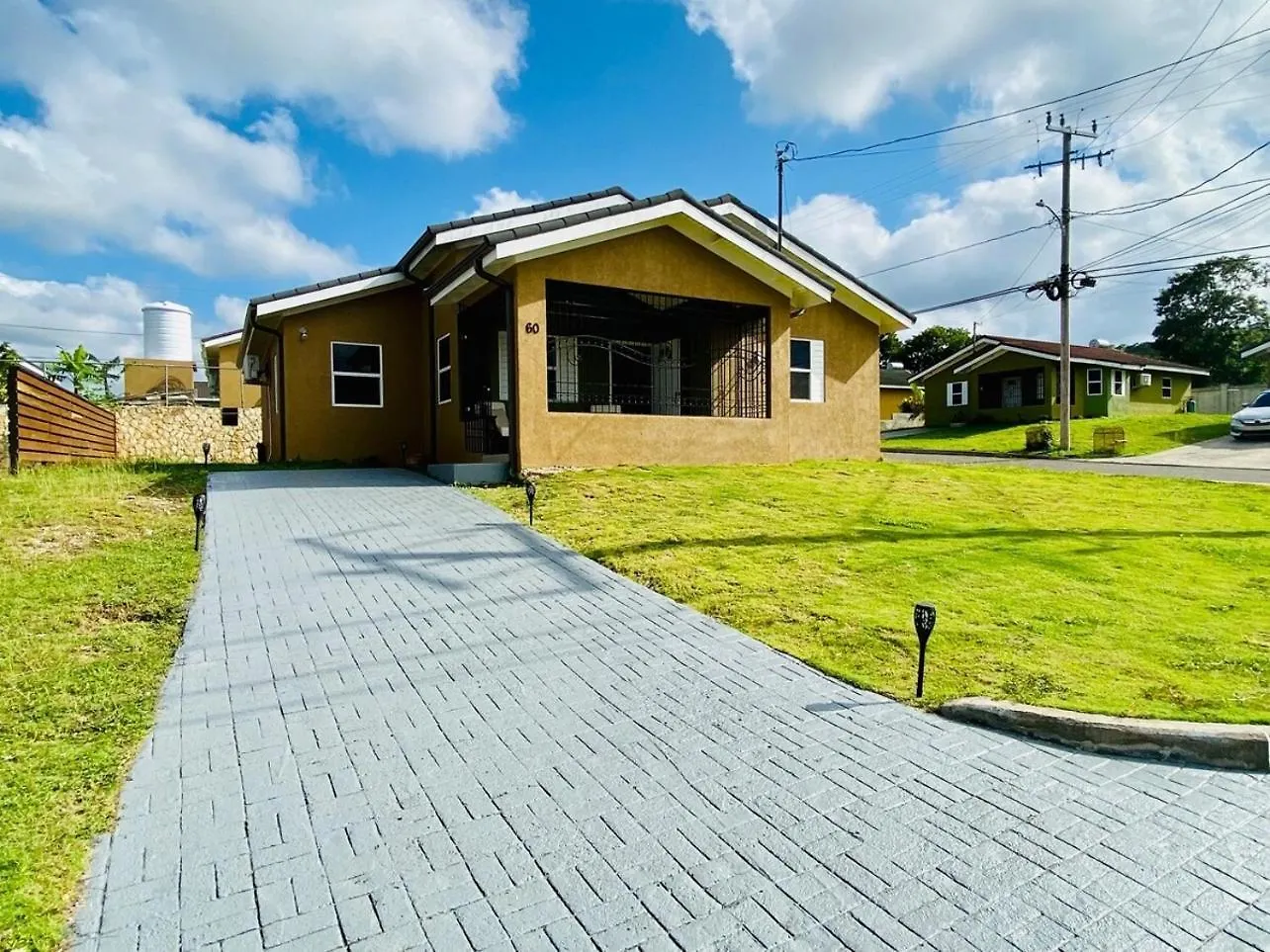 ヴィラ Florence Hall Jhadano 3Br Pool & Gym Shuttle Gatedヴィラ